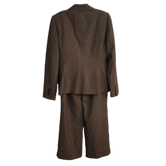 Tahari Gray Two Piece Womens Suit, Size 6 - Picture 6 of 13